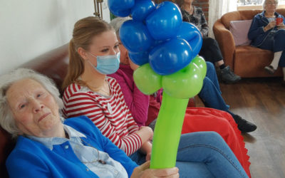 Ballonnenkunst op Zorgerf Buiten-land